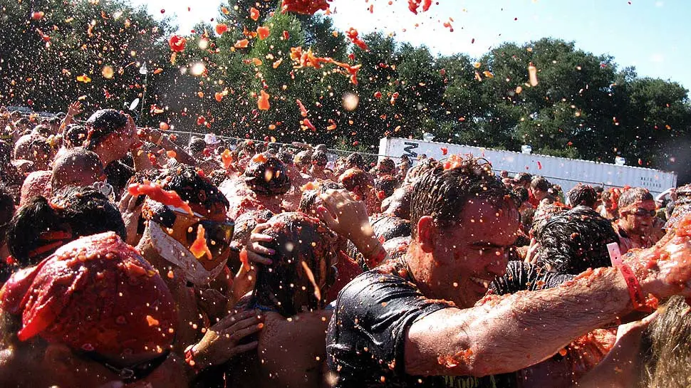 Tomato-throwing festival, Spain